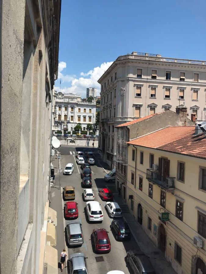 Studio Apartmani Paola Rijeka Bagian luar foto