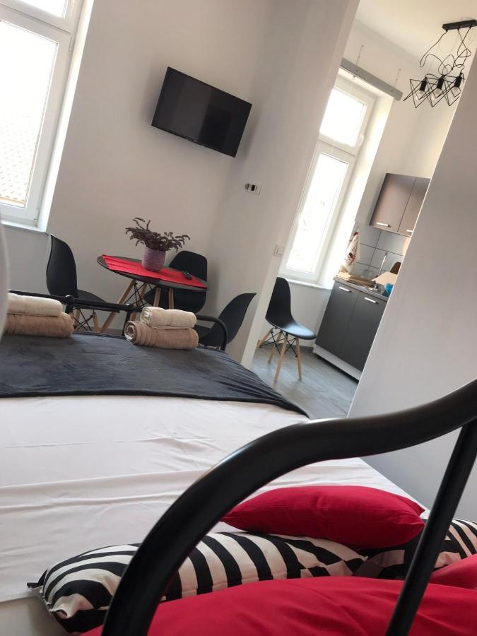 Studio Apartmani Paola Rijeka Bagian luar foto