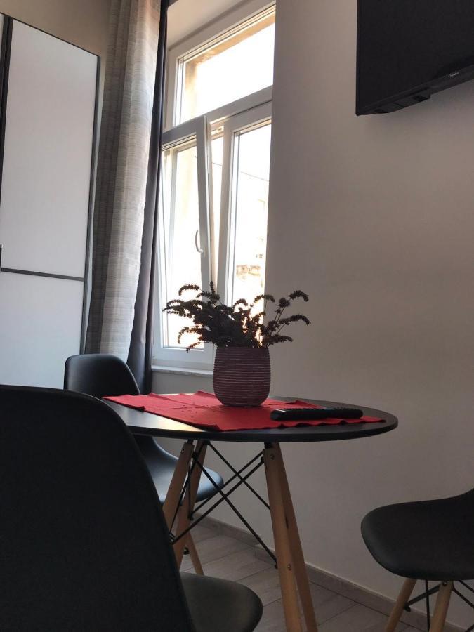 Studio Apartmani Paola Rijeka Bagian luar foto