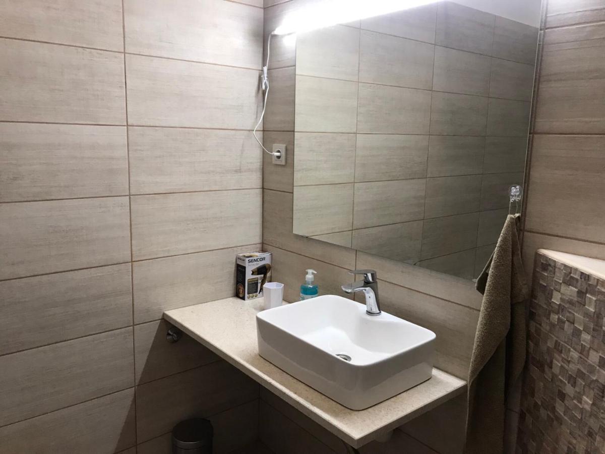 Studio Apartmani Paola Rijeka Bagian luar foto